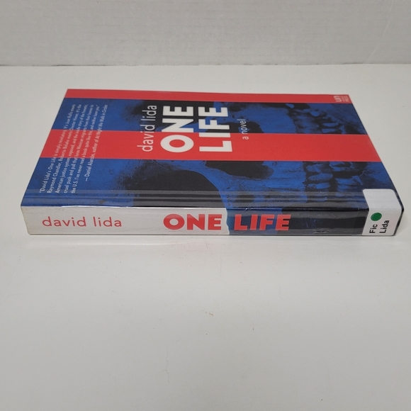 One Life a novel by David Lida Paperback Ex-Library Book Excellent - Picture 2 of 5